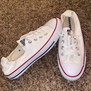 Size 9 Woman’s slip on converse